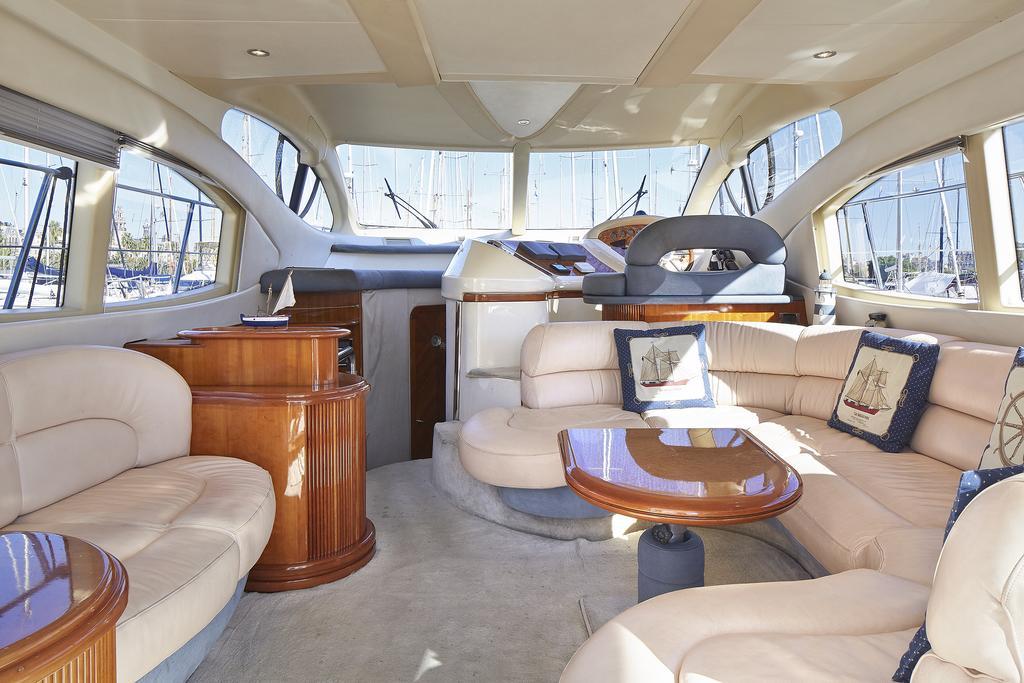La Gavina Boat Barcelone