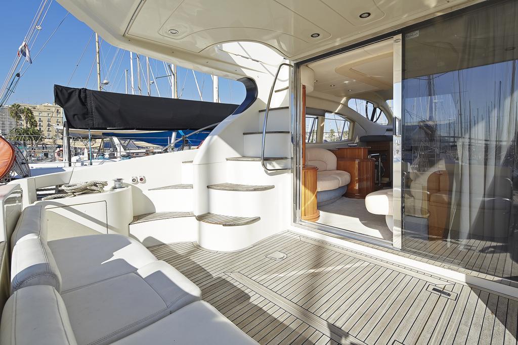 Bateau-hôtel La Gavina Boat